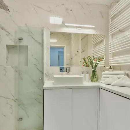 아파트 Apartament 21 *