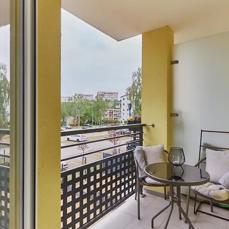Apartament 21 *